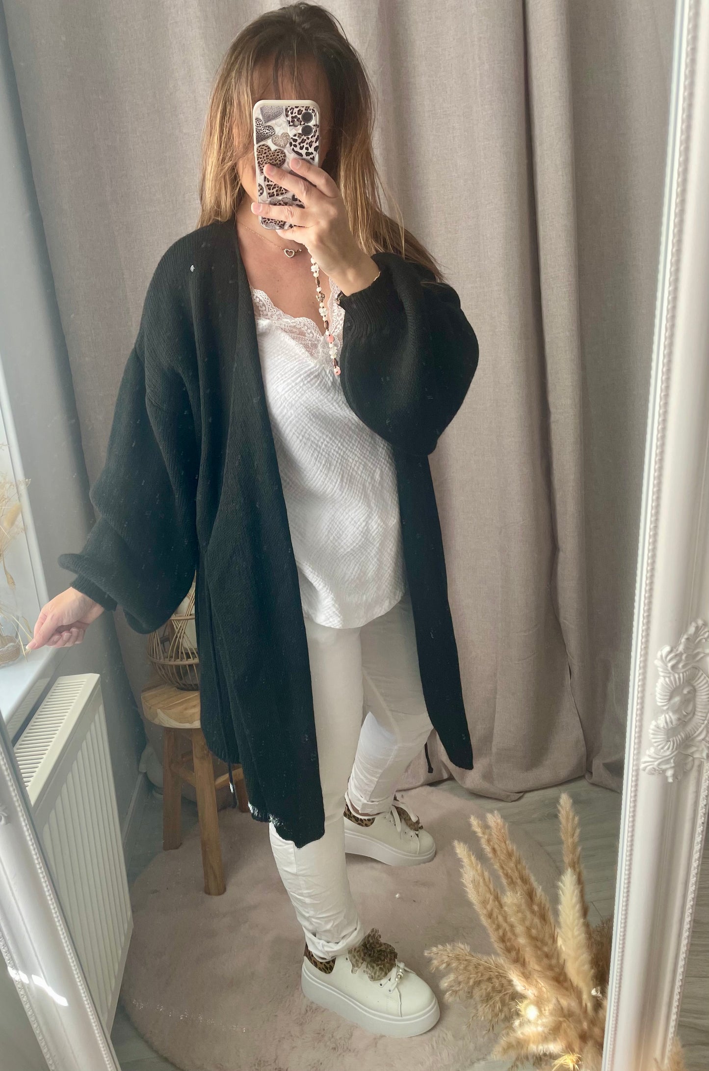 Cardigan mi-long cache cœur noir Lya