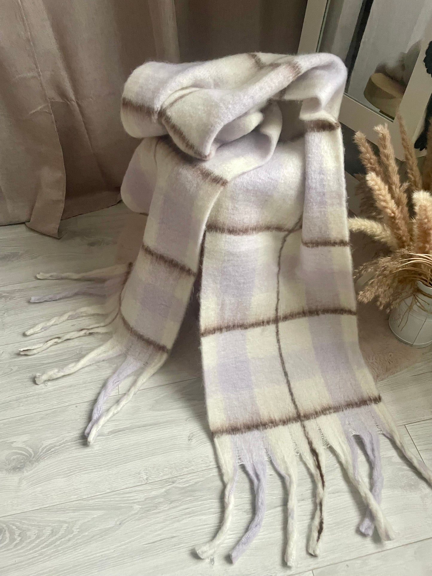 Écharpe douce et épaisse à carreaux multicolore lila/blanc Louna
