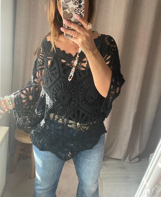 Top ample en crochet bohème noir Amélia