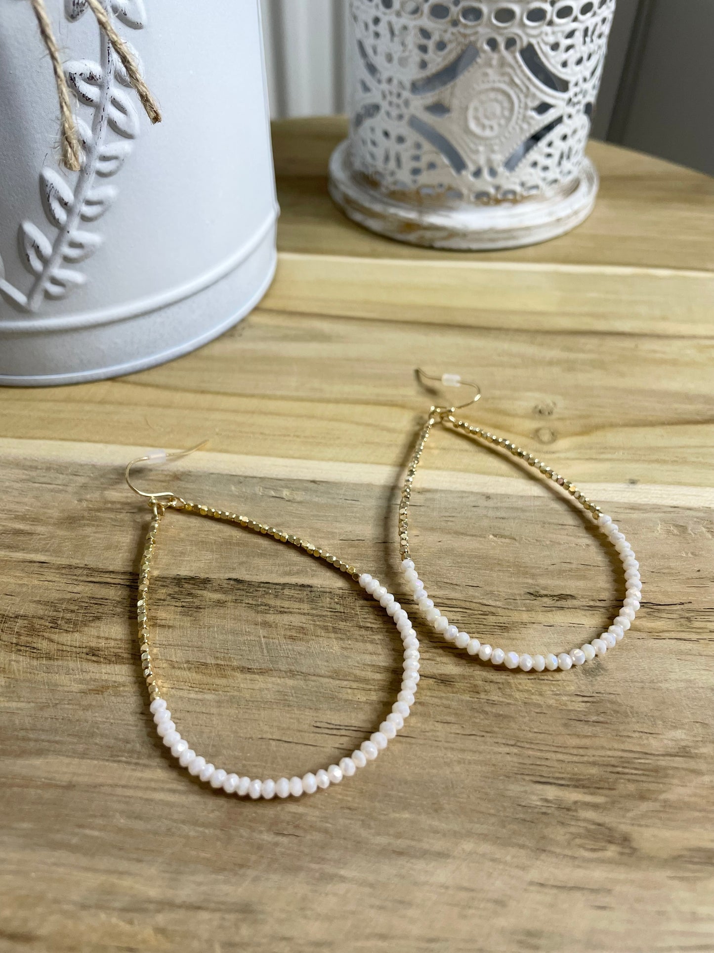 Boucles d’oreilles gouttes perles Nude