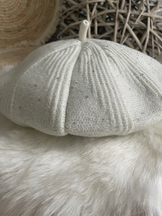 Bonnet/Béret en maille à sequins écru