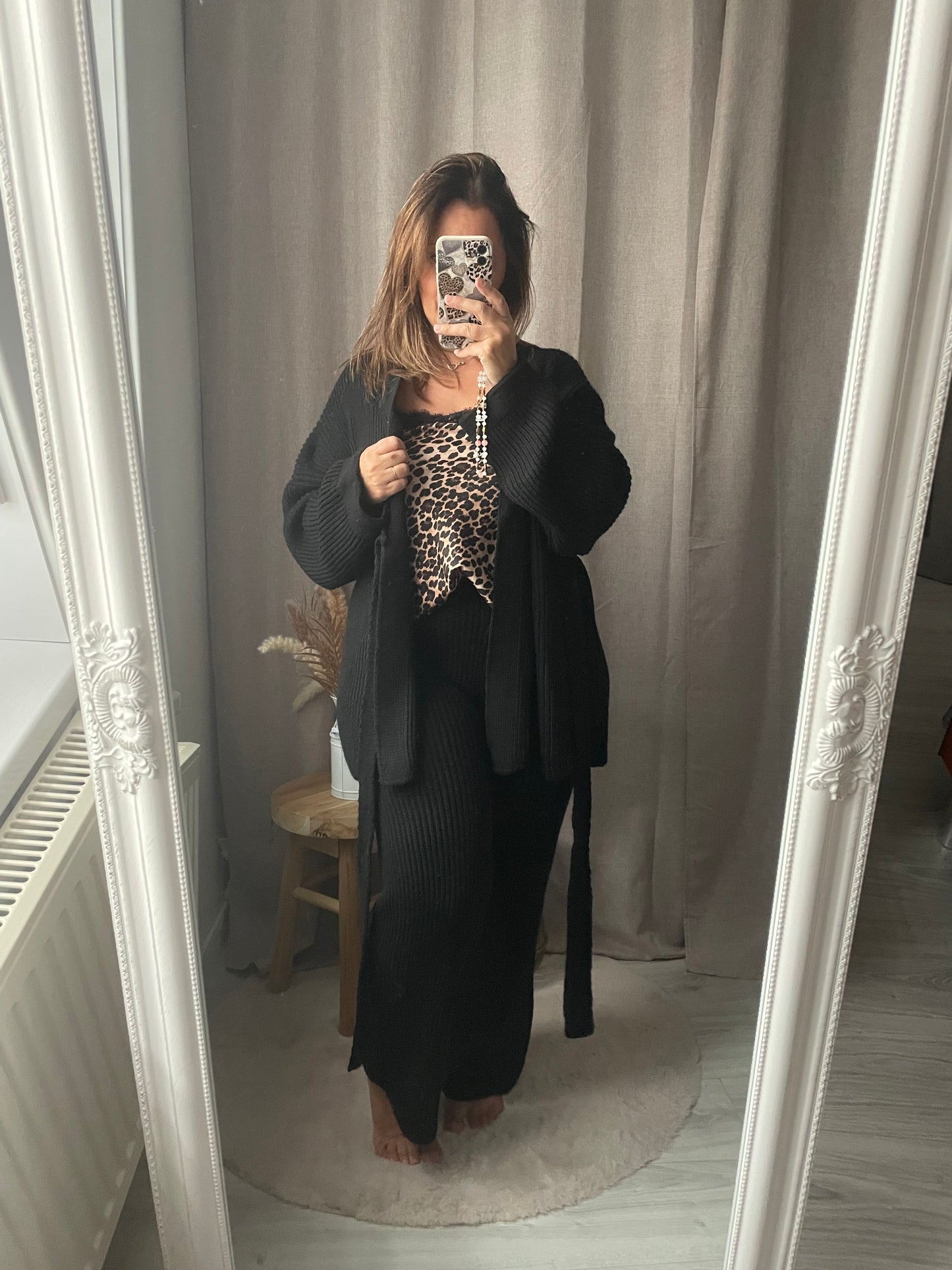 Ensemble cosy cache cœur noir Lina