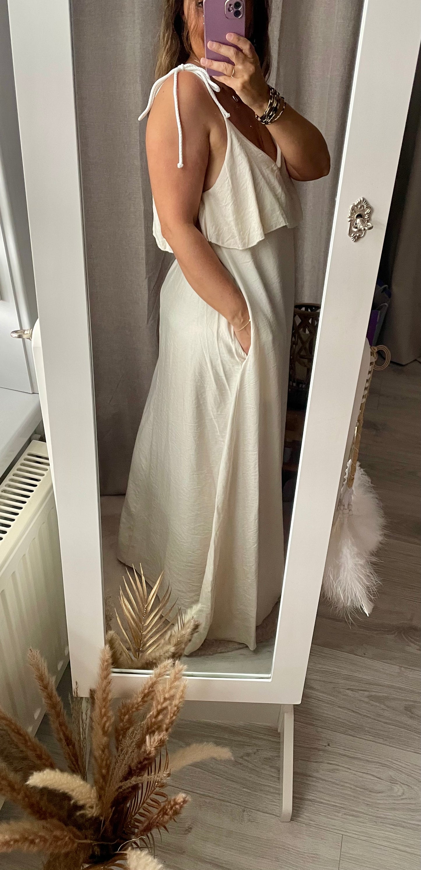 Robe beige maxi fluide à bretelle cordon blanc Cléophée