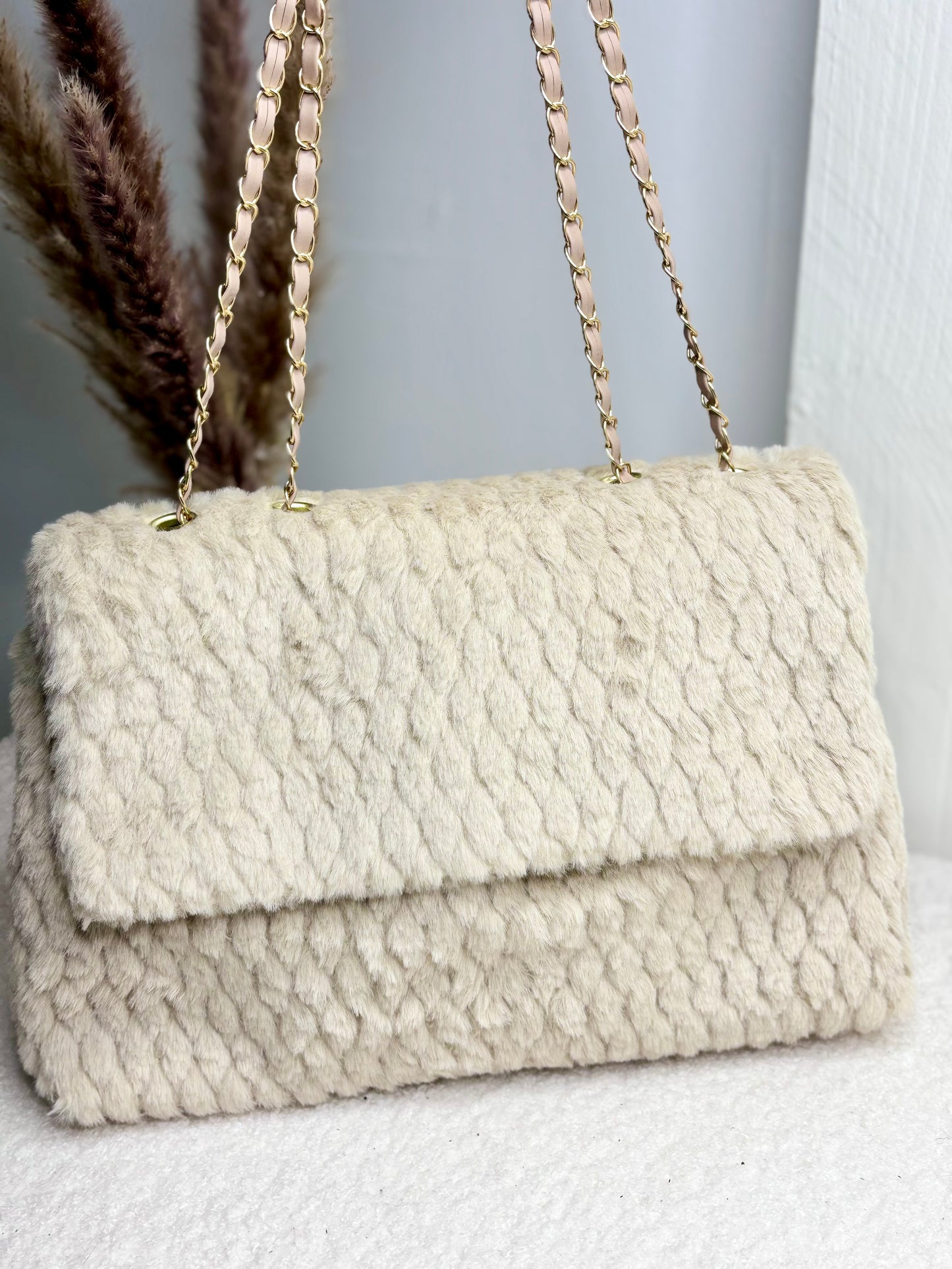 Sac bandoulière en fourrure beige