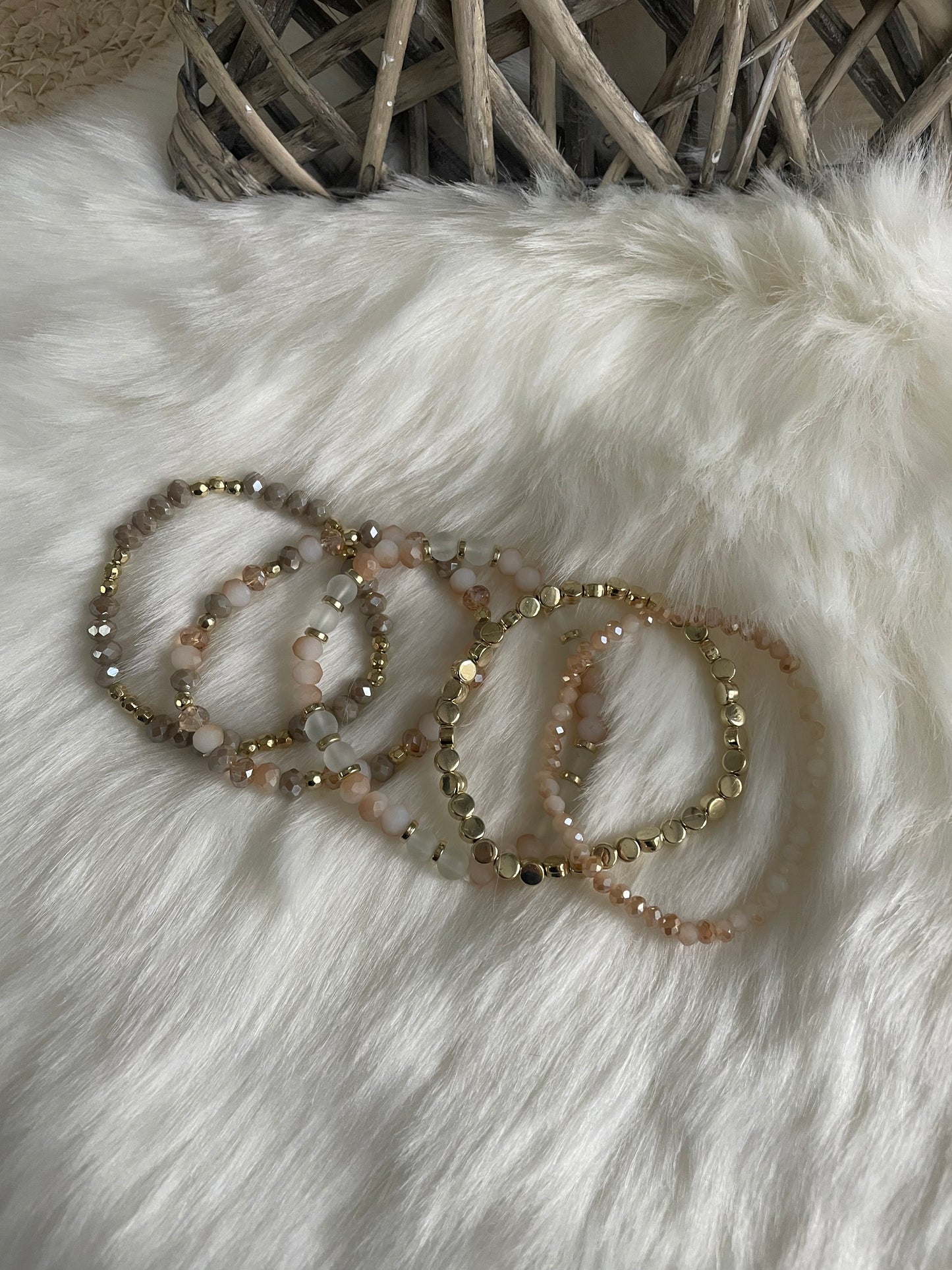 Bracelets perles beige nude/doré