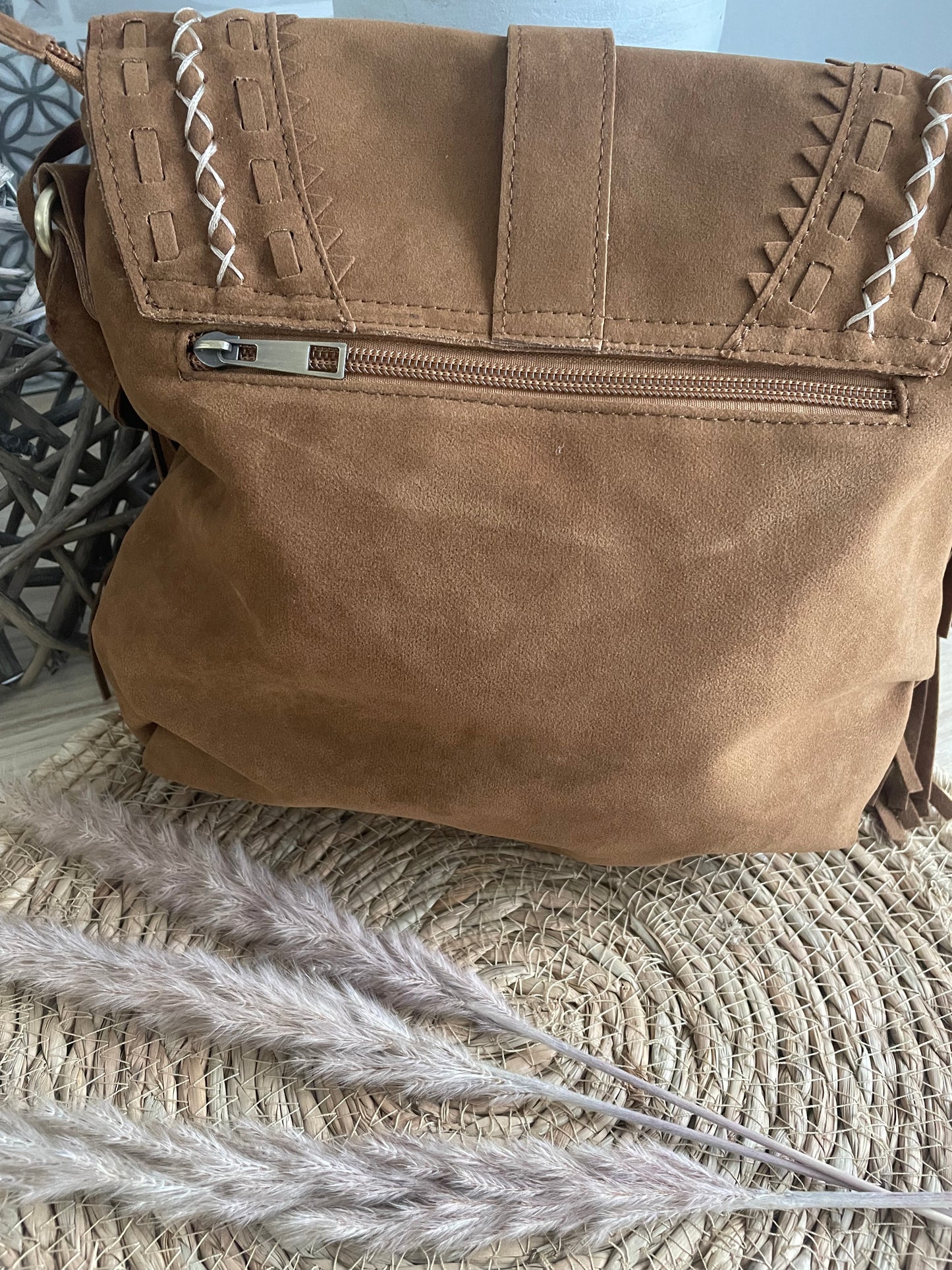 Sac moyen à bandoullière à frange cuir végan style Boho